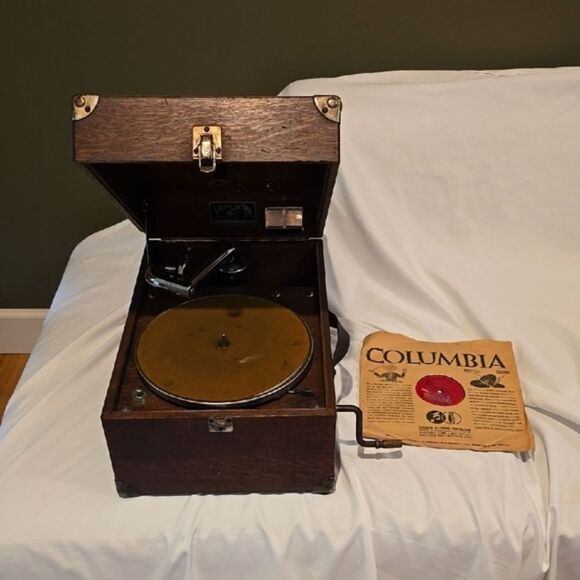 Antique VICTOR talking Player From Early 1920's.Columbia Brown Vinyl Recor - Picture 1 of 5